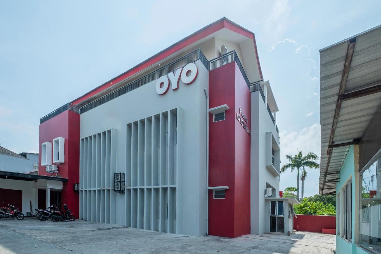 Oyo 2132 Pondok Avicenna Сиребон Екстериор снимка